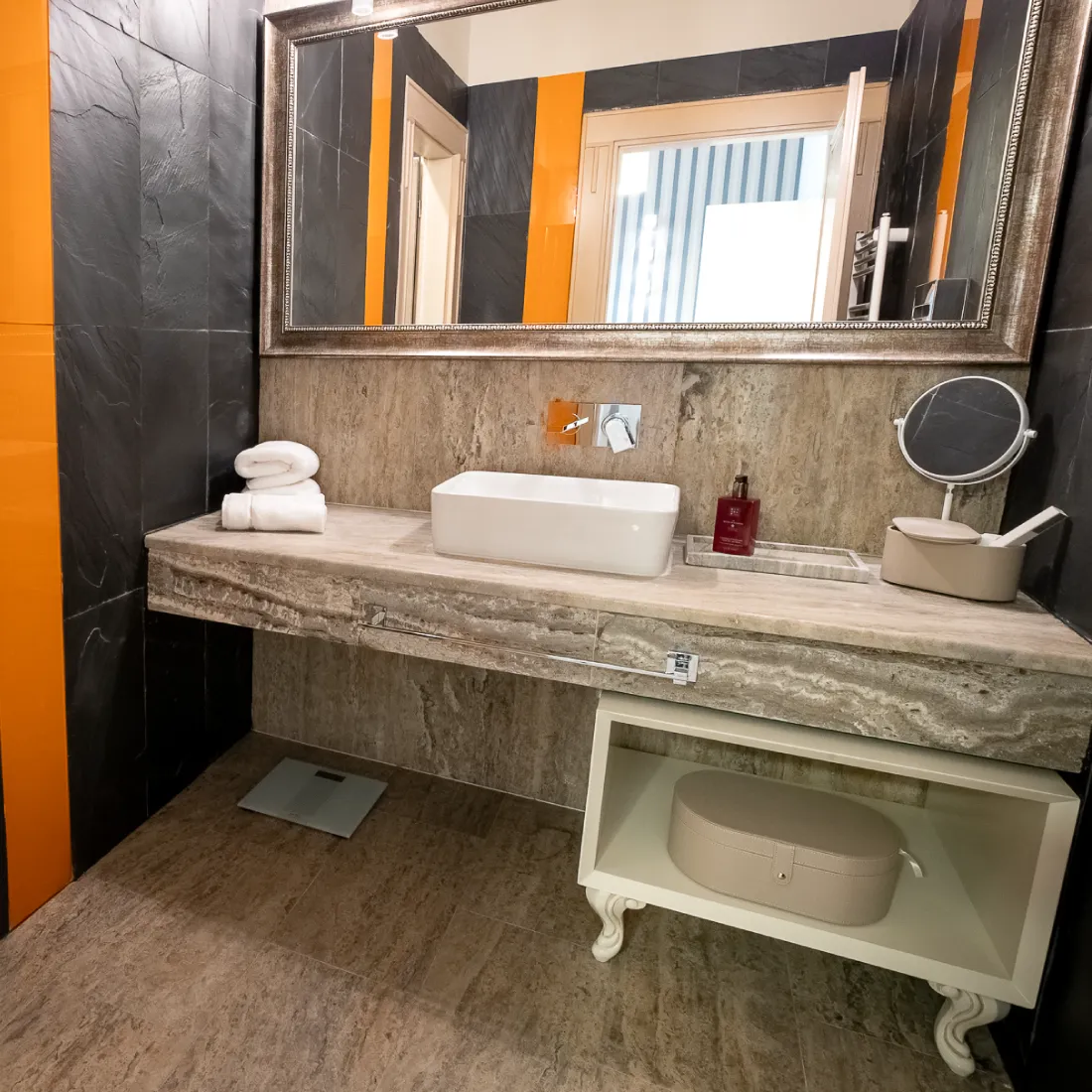 ap-corrente-redhey-04