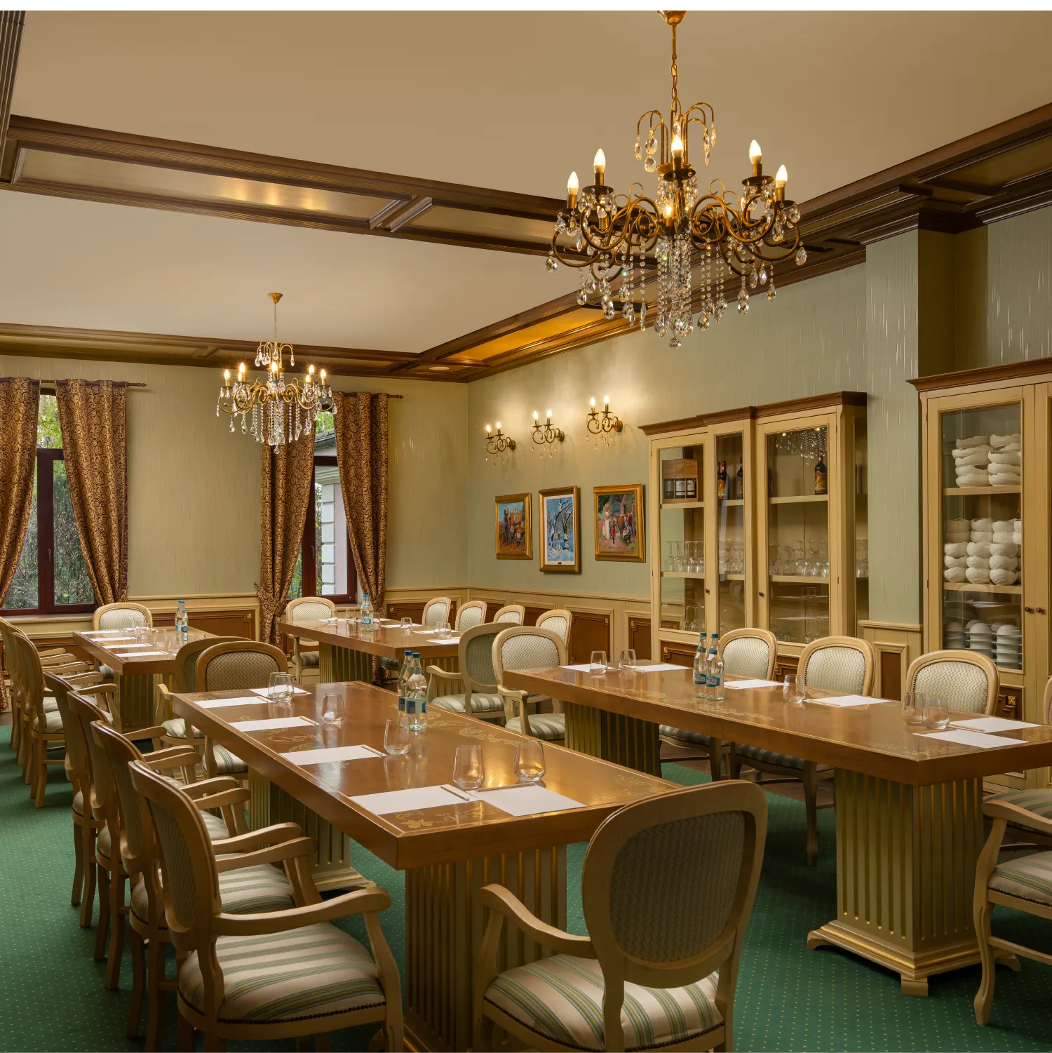 conac-rhedey-carusel-hero-04