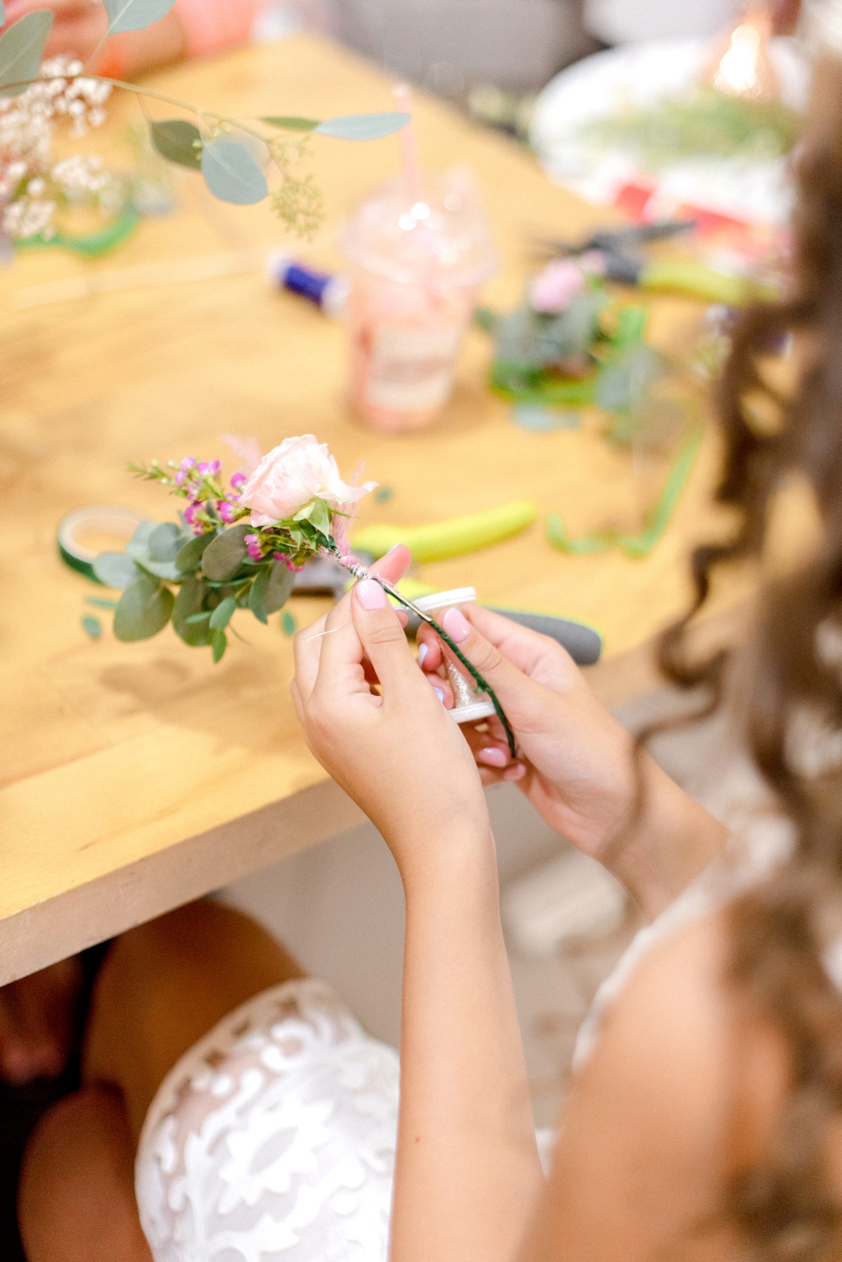 Atelier floral cu flori